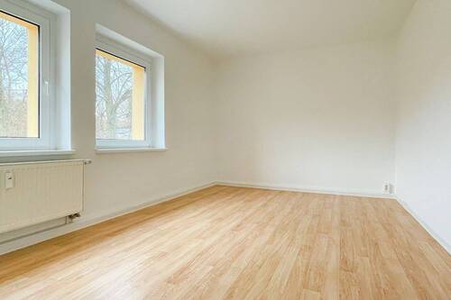 Schlafzimmer - 3 Zimmer Etagenwohnung zur Miete in Zwickau