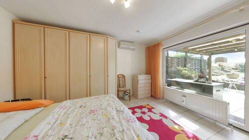 Schlafzimmer 2 - 5 Zimmer Bungalow in Jettenbach