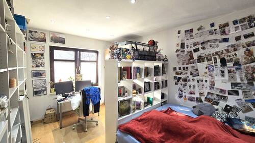 1. OG: Schlafzimmer - 