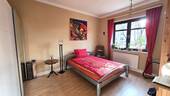 EG: Schlafzimmer - 