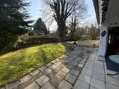 Blick von der Terrasse in den Garten - 