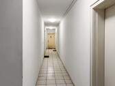 Hausflur mit Zugang zu den Wohneinheiten - Gewerbeobjekt (Büro, Produktion, Verkauf) in Hamburg zum Kaufen