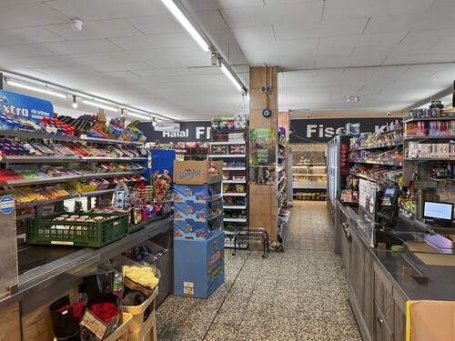 Kassenbereich des Supermarkts - 