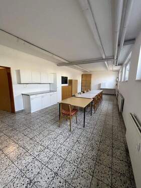 Aufenthalts-/Schulungsraum - Büro mit 44,00 m&sup2; in Worms zur Miete