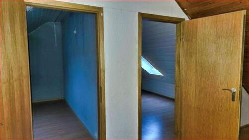 Zugang zu den Dachgeschosszimmern - 