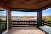 Aussicht Balkon - Etagenwohnung mit 145,00 m&sup2; in Aldingen / Aixheim zum Kaufen