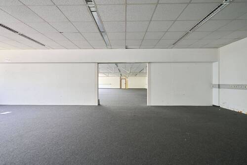 Fläche - Lagerhalle im Norden plus Büro im 1. OG - All-in-Miete
