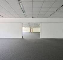 Lagerhalle im Norden plus Büro im 1. OG - All-in-Miete - Nürnberg Schniegling