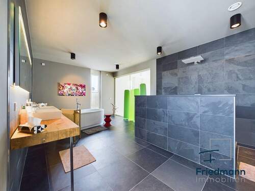 OG_Badezimmer (3) - Einfamilienhaus mit 316,70 m² in Trier zum Kaufen