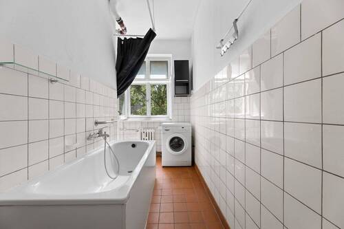 Badezimmer - 1 Zimmer Etagenwohnung in Berlin