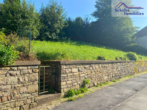 Ansicht von links - Großzügiges und sonniges Grundstück in Altena-Dahle sucht Bauherren!