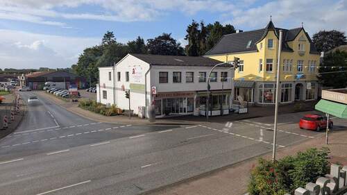 Kreuzung - 5 Zimmer Mehrfamilienhaus, Wohnhaus in Süderbrarup