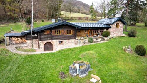 Vorderansicht - Idyllisches Ferienhaus in herrlicher Alleinlage - nur 5min von Luxemburg!