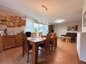 Wohnzimmer mit Essbereich - 
