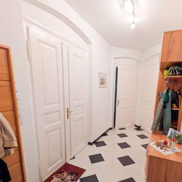 Flurbereich - 5 Zimmer Etagenwohnung zum Kaufen in Görlitz