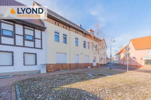 Vorderansicht - Mehrfamilienhaus, Wohnhaus mit 423,00 m&sup2; in Jeßnitz zum Kaufen