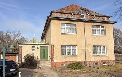 Ansicht - Mehrfamilienhaus, Wohnhaus zum Kaufen in Eberswalde