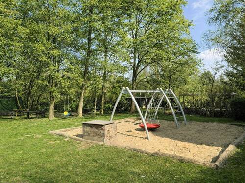 Idyllische Außenanlage - 