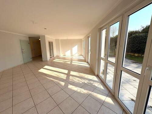 Wohnen/Essen - 4 Zimmer Etagenwohnung zur Miete in Nürnberg