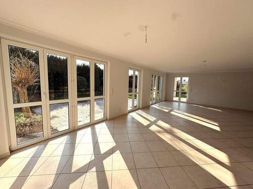 Wohnen/Essen - Etagenwohnung mit 145,00 m&sup2; in Nürnberg zur Miete