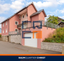Gepflegtes Mehrfamilienhaus mit Aufzug, Sonnenterrasse und traumhafter Aussicht - Plößberg Wildenau