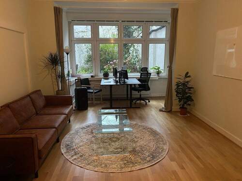 Büroraum 1 - Schöne Altbau Büroräumlichkeiten in Carlstadt am Rhein - All-in-Miete