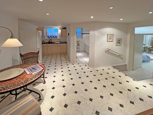 Hobbyraum 1 - Essbereich mit Küche - 