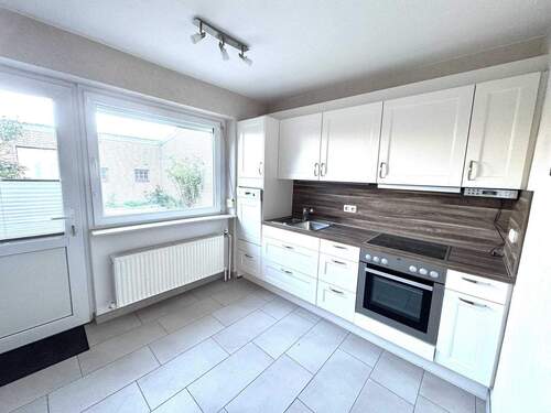 Küche - 6 Zimmer Reihenmittelhaus zum Kaufen in Heiligenhafen