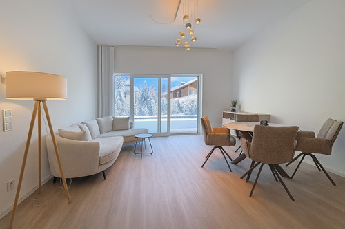 Titelbild - Urban Living im Grünen – stilvolle Erdgeschosswohnung mit Terrasse C5