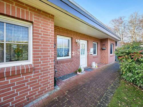 Eingang Außenansicht - 5 Zimmer Bungalow zum Kaufen in Hamburg