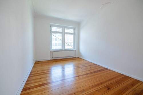 Zimmer 2 - 