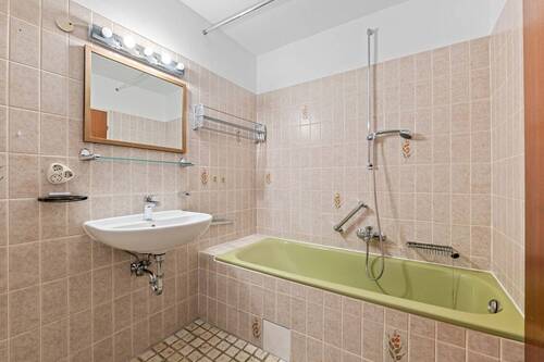 GroßesBadezimmer2 - 