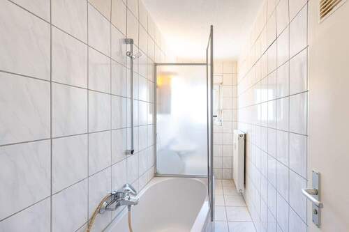 Badezimmer - Etagenwohnung mit 53,00 m&sup2; in Ludwigsburg zum Kaufen