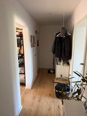 Flurbereich - 3 Zimmer Etagenwohnung zum Kaufen in Pforzheim
