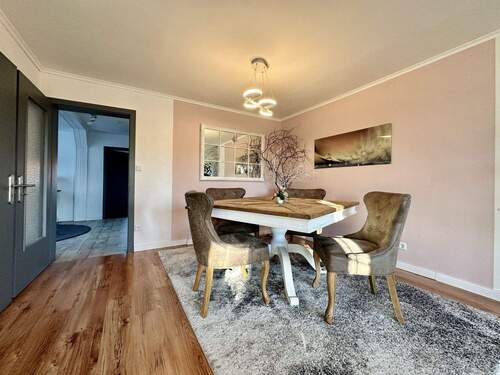 Wohnzimmer DG - 1 Zimmer Einfamilienhaus in Kaltenkirchen