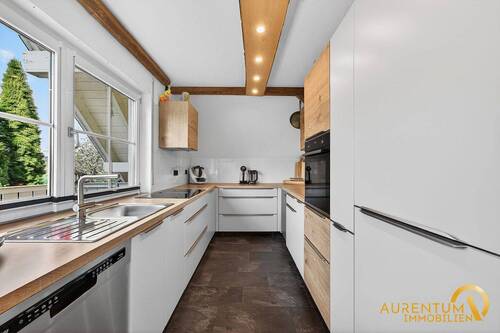 Küche OG - Freistehendes Einfamilienhaus mit Einliegerwohnung - viel Platz, Flexibilität und Lebensqualität