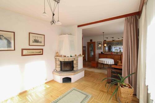 Wohnzimmer Wohnbereich mit Kamin - 4 Zimmer Einfamilienhaus zum Kaufen in Putbus