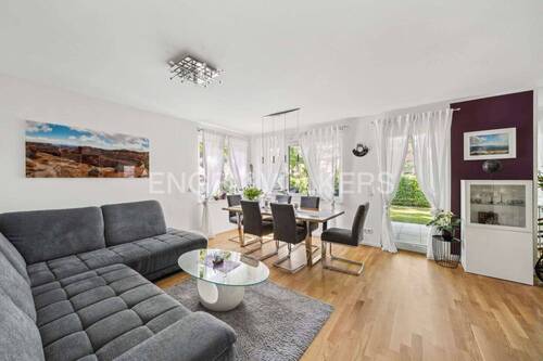 Wohnzimmer - 4 Zimmer Etagenwohnung zum Kaufen in Hamburg