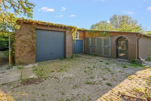 Garage - 