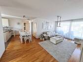 Wohn- und Essbereich - 4 Zimmer Etagenwohnung in Waiblingen