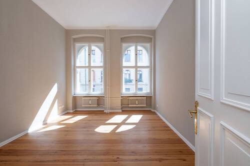 Wohnzimmer - 3-Zimmer Altbauwohnung in Kreuzberg