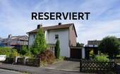 Reserviert - EINFAMILIENHAUS MIT GARTEN - SOLIDE SUBSTANZ UND VIEL POTENZIAL ZUR INDIVIDUELLEN GESTALTUNG
