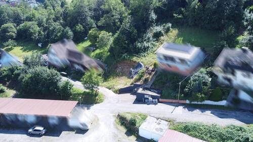 seitlich 1 - Grundstück in Königsbach-Stein