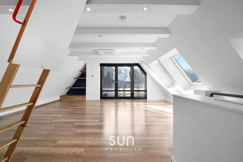 LICHTDURCHFLUTETES SCHLAFZIMMER - 