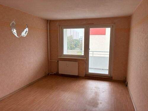 Wohnzimmer - 2 Zimmer Etagenwohnung zur Miete in Halle (Saale)