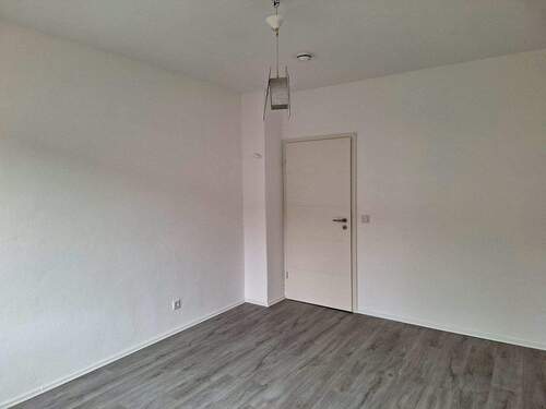 Zimmer 3 - 