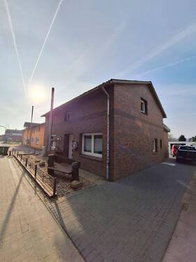 Außen Ansicht Giebel Traufe - 