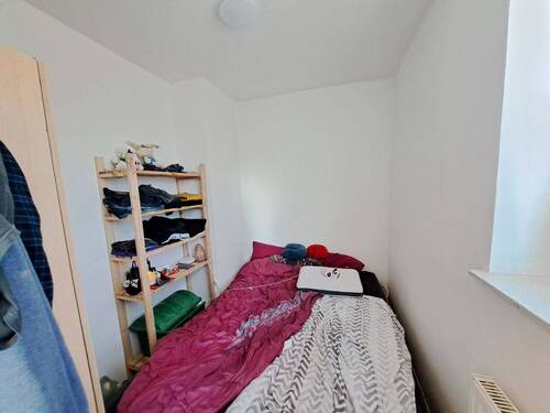 Schlafzimmer.jpg - 1 Zimmer Etagenwohnung in Bremerhaven