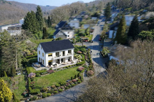 2 Familienhaus projektiert - Attraktives Grundstück zur Bebauung mit Zweifamilienhaus