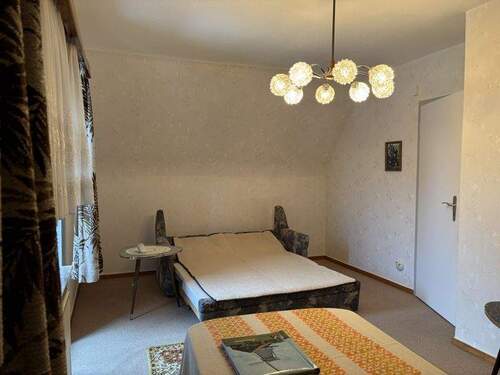 Schlafzimmer mit Balkon - 